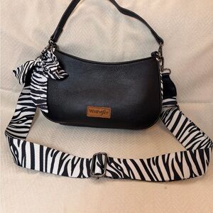 Wrangler zebra shoulder bag
